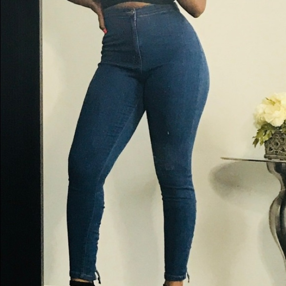 High waist back lace jeans 🖤
